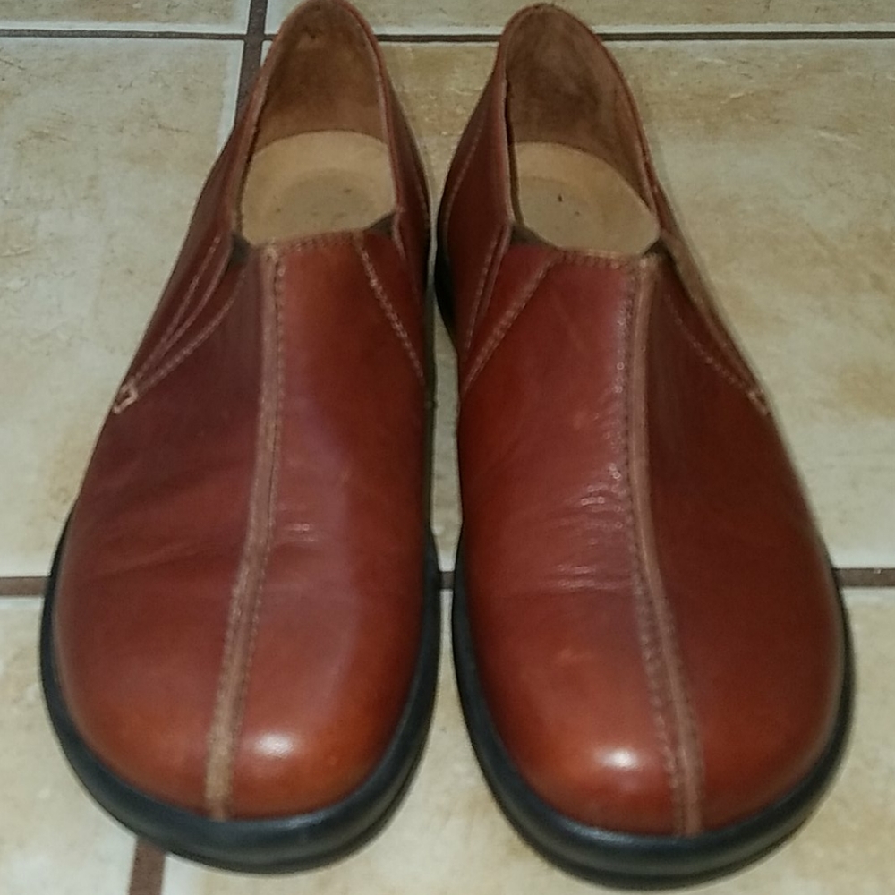 Birkenstock footprints slip on closed toe shoe - Picture 6 of 9